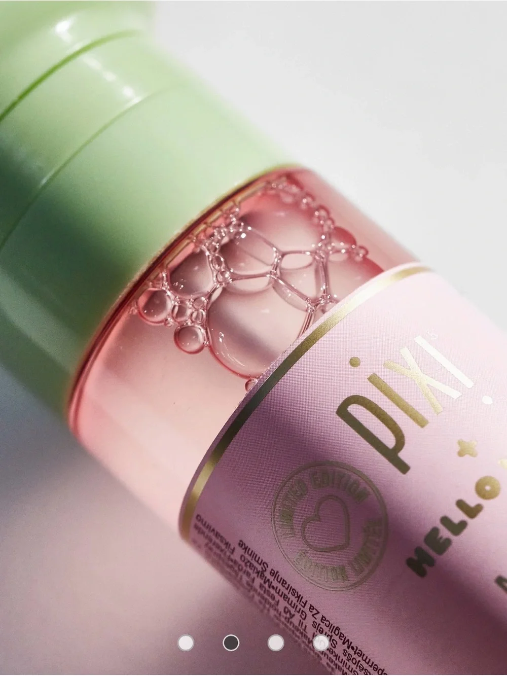 Pixi x Hello Kitty Makeup Fixing Mist
